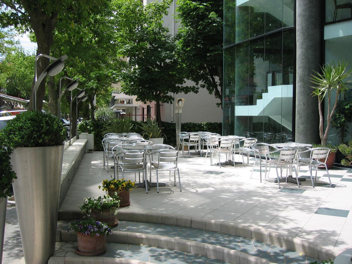 Hotel Ali D'Oro Rímini Exterior foto